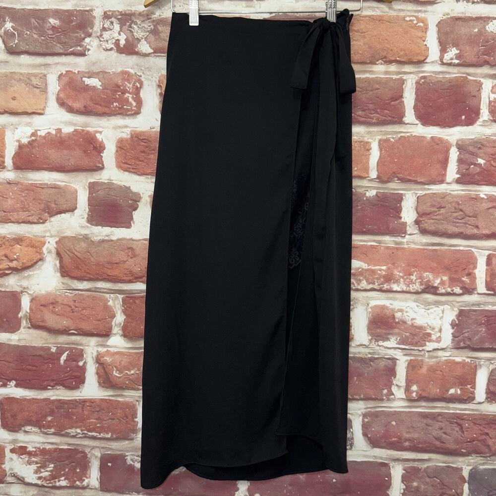 Zara Skirt Women's Small Black Floral Lace Mini Peep Liner Split Leg Zip Up Midi